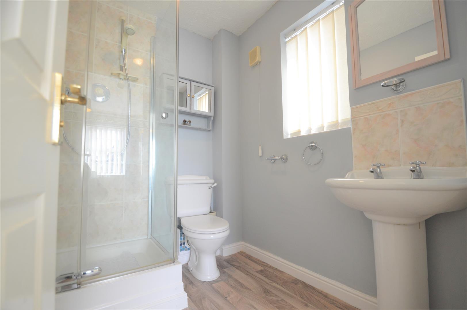 2 Walnut Close, Miskin , CF72 8RZ